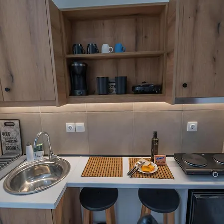 With Sea View In Archangelos, 25 M², 2 Guests דירה